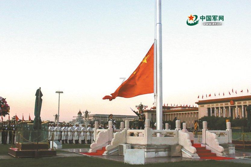 “怀瑾握瑜兮，穷不知所示”这几句话是什么意思？